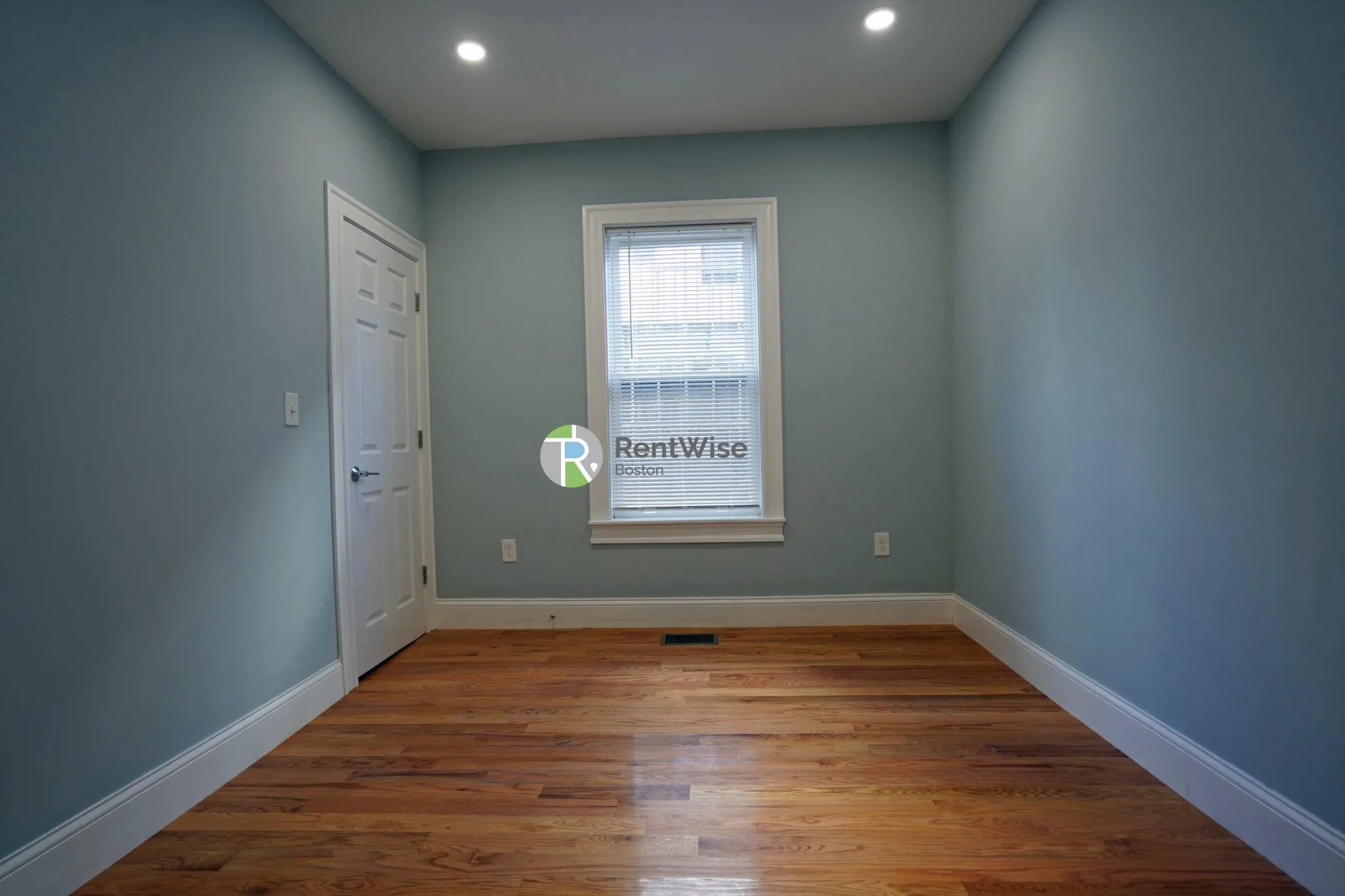 374 Oxford St, Baldwin