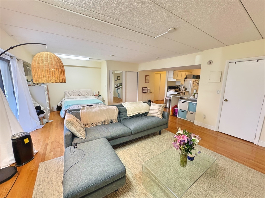 125 Pleasant St, Coolidge Corner