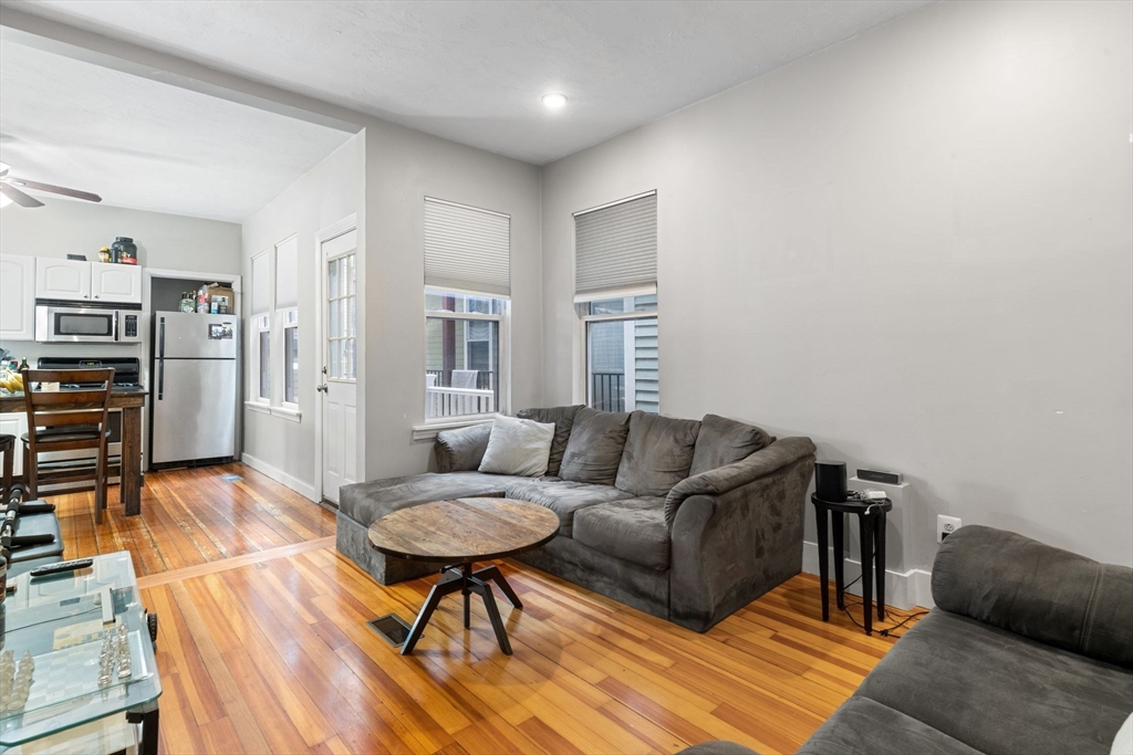 181 W 5th St, South Boston