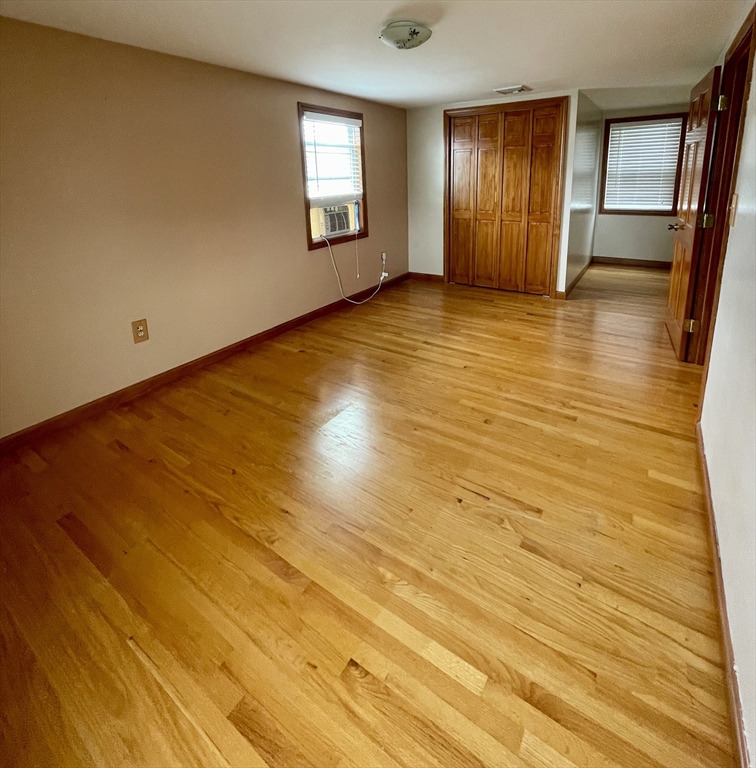 871 King St, Fall River