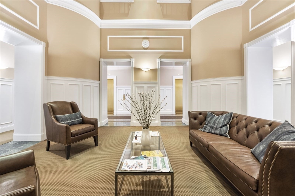 416 Marlborough St, Back Bay