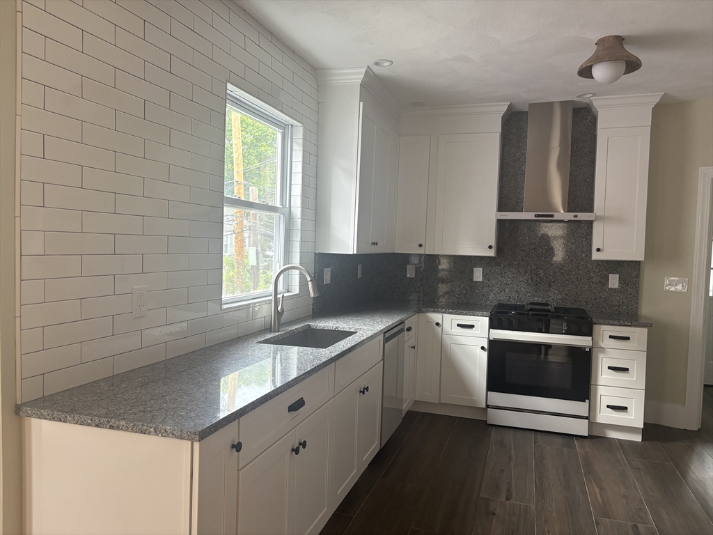 14 Fairview St, Roslindale