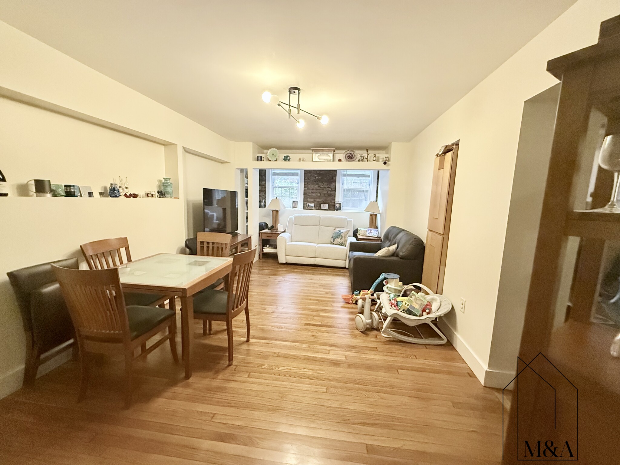 12 Ware St, Mid-Cambridge