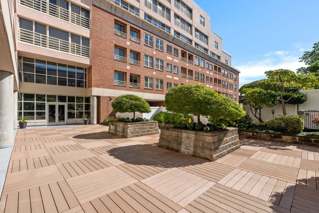 20 Webster St, Coolidge Corner