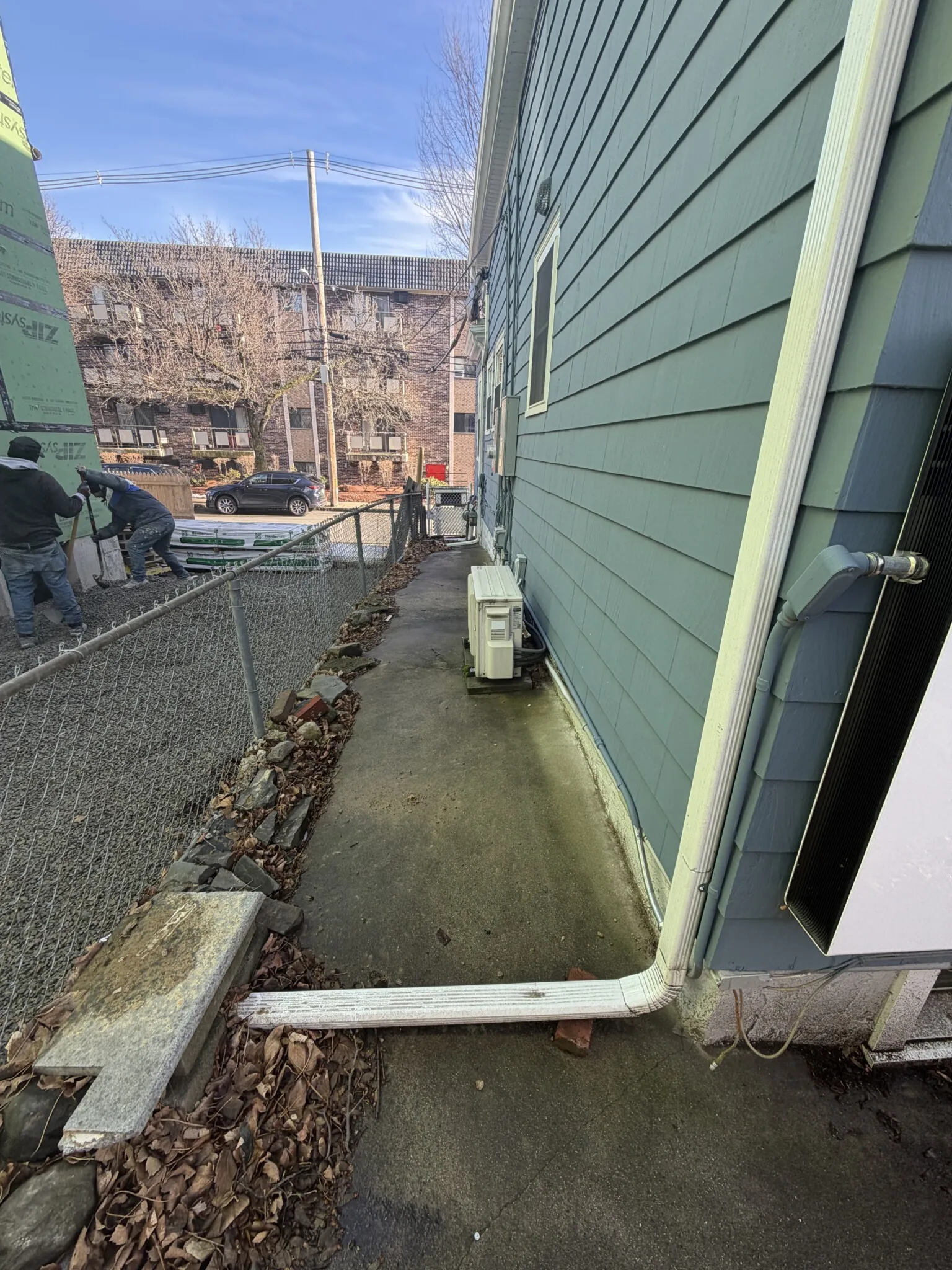 310 Lowell St, Magoun Square