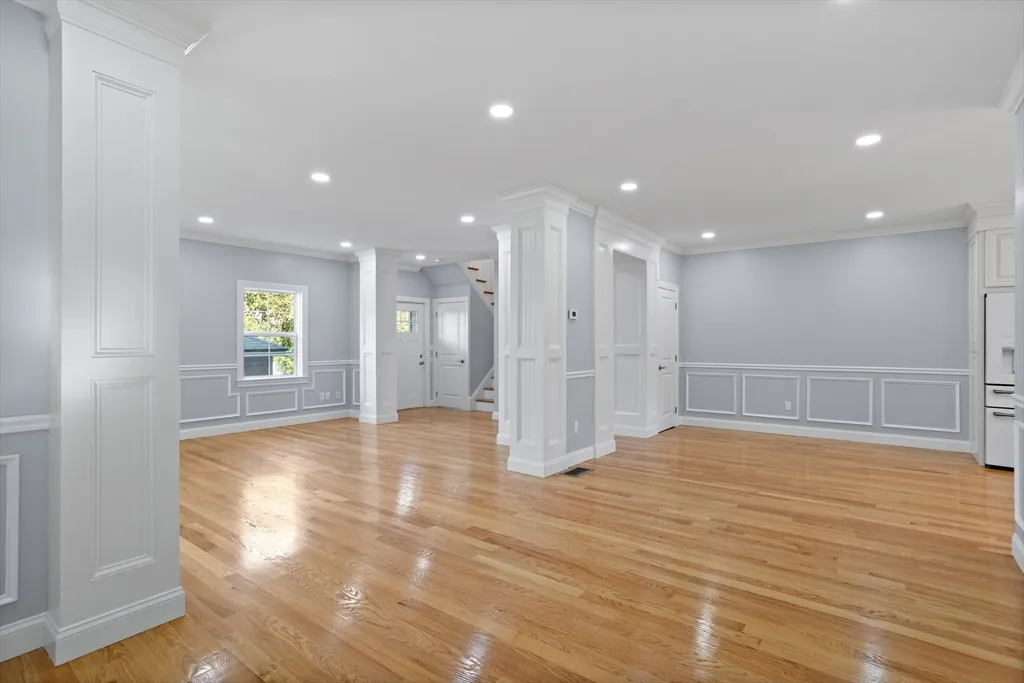 98 Carroll St, Watertown