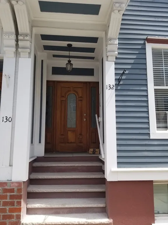 132 West 8th St, South Boston