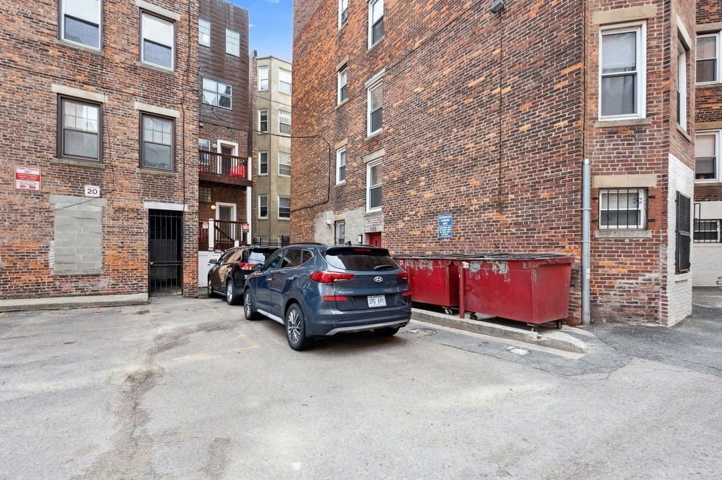 37 Queensberry, Fenway