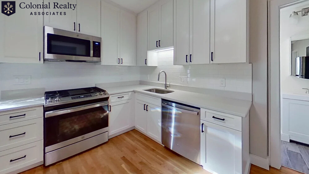 61 Hemman St, Roslindale