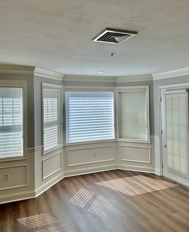 5 Mission Rd, Chelmsford