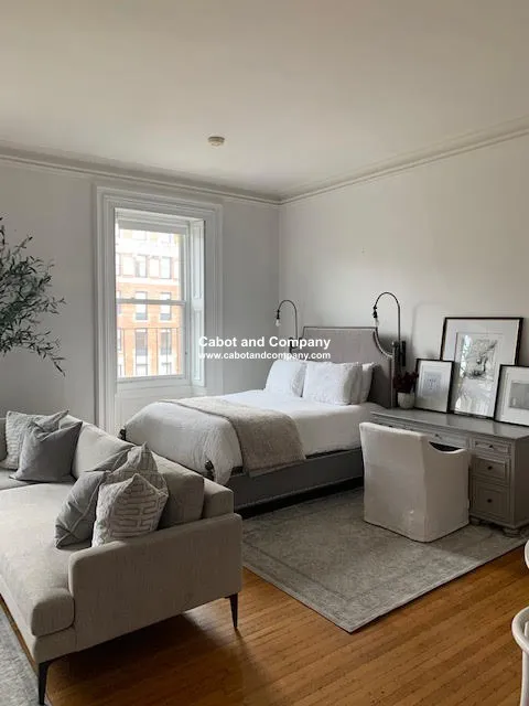 115 Beacon St, Back Bay