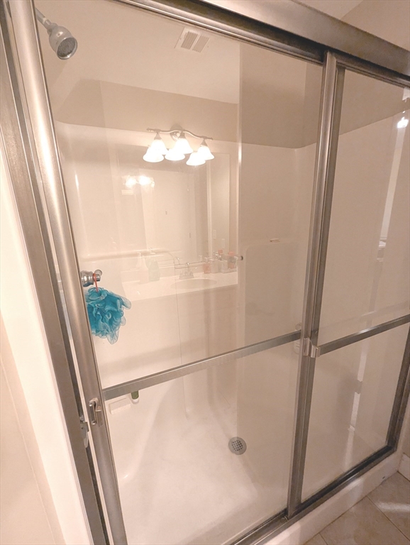 19 Plain St, Franklin