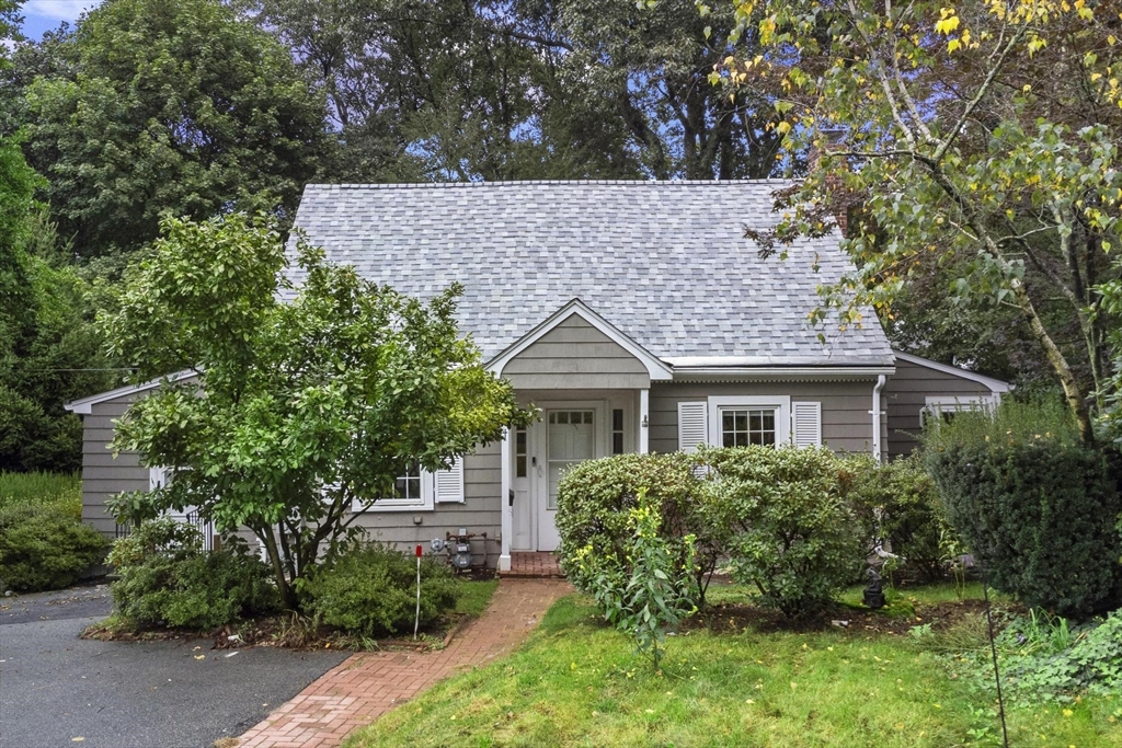1 Martin Rd, Wellesley