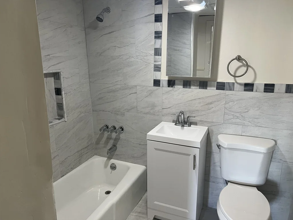 14 Monument Sq, Charlestown