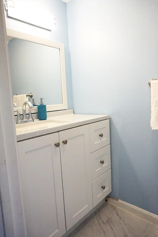 100 Merrimack Ave, Dracut