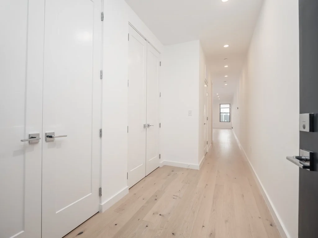 340 West 2nd St, South Boston