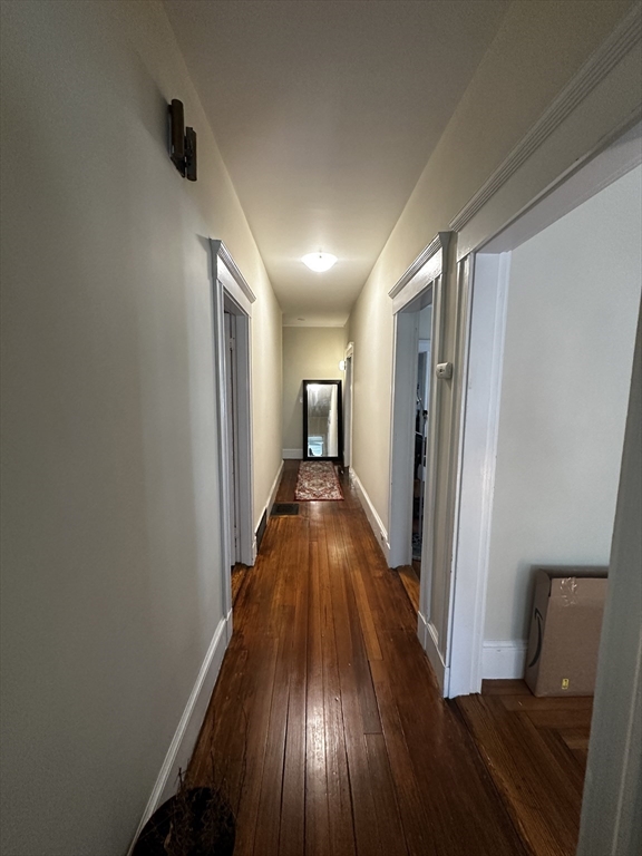 17 Hunnewell Ave, Oak Square