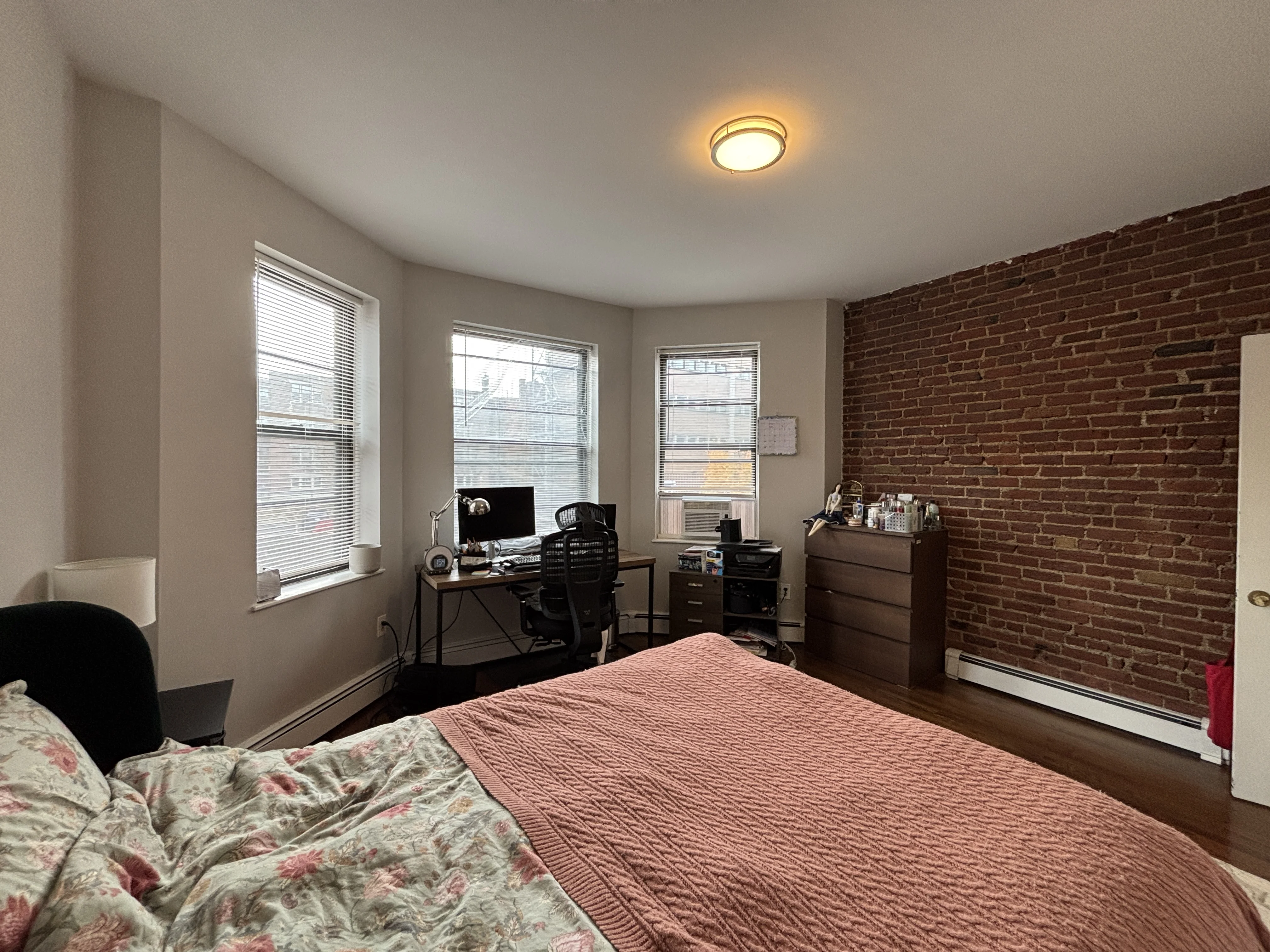 15 Stearns Rd, Coolidge Corner