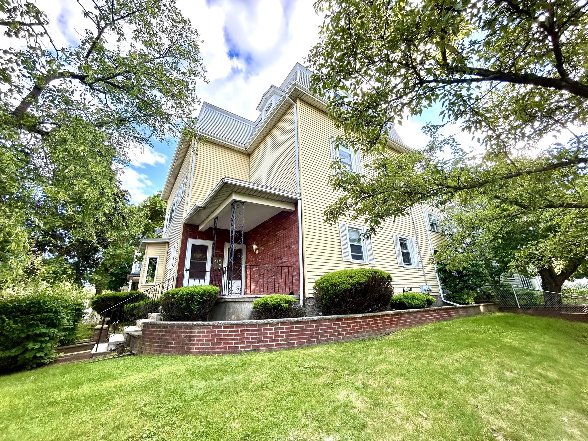 41 Mount Vernon St, East Somerville