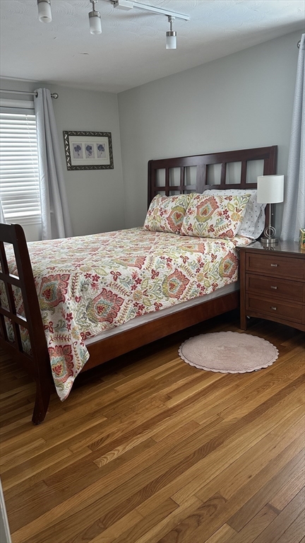 34 Brookline Ave Winter, Hull