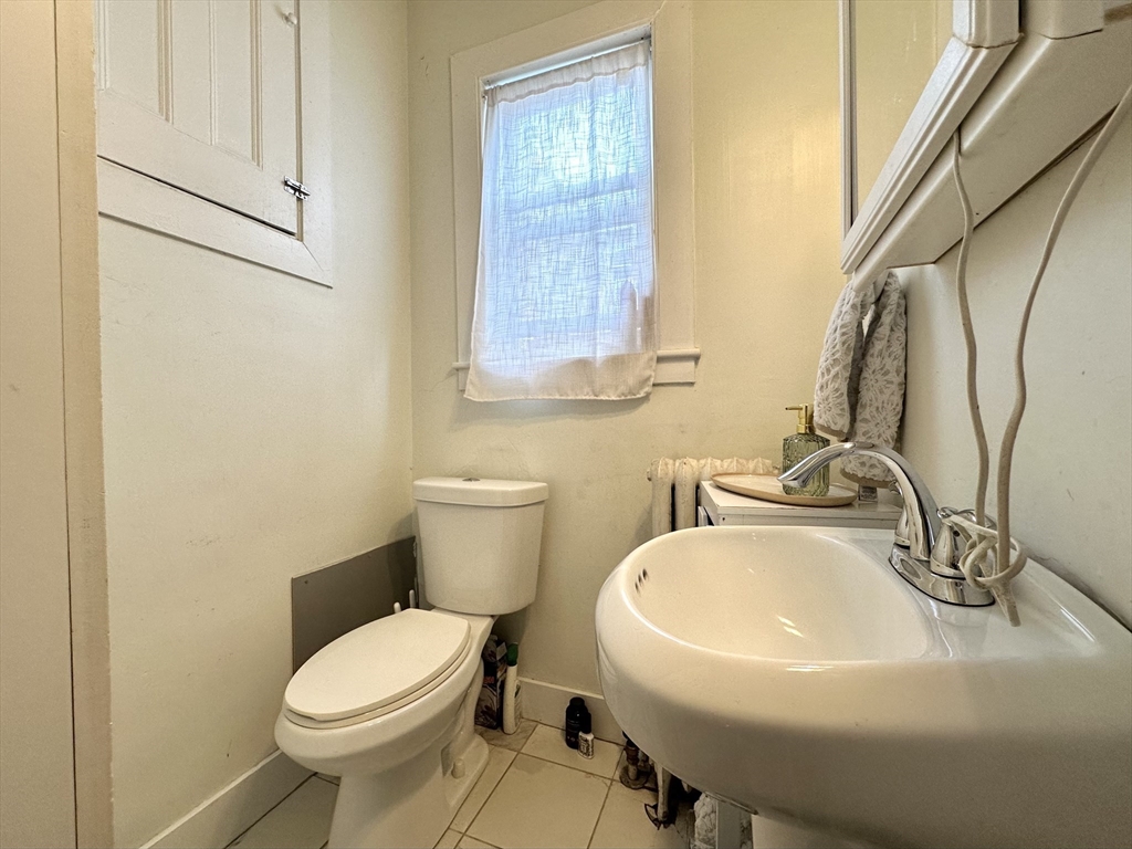 35 Bay State Rd, Fenway