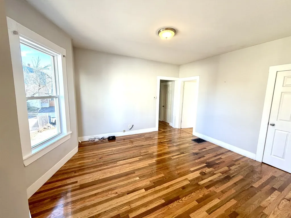 11 Francis, Oak Grove