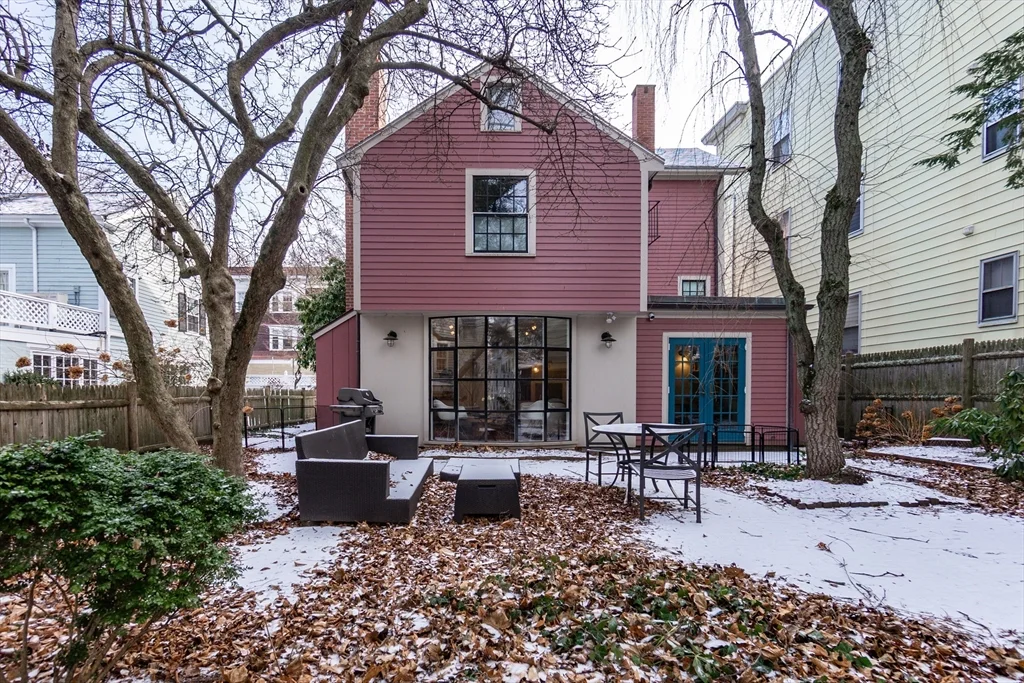 23 Sparks St, West Cambridge