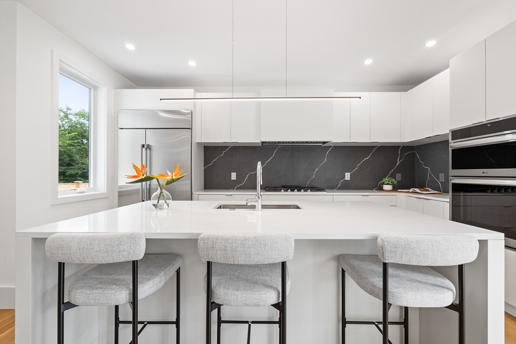 264 Lagrange St, Chestnut Hill