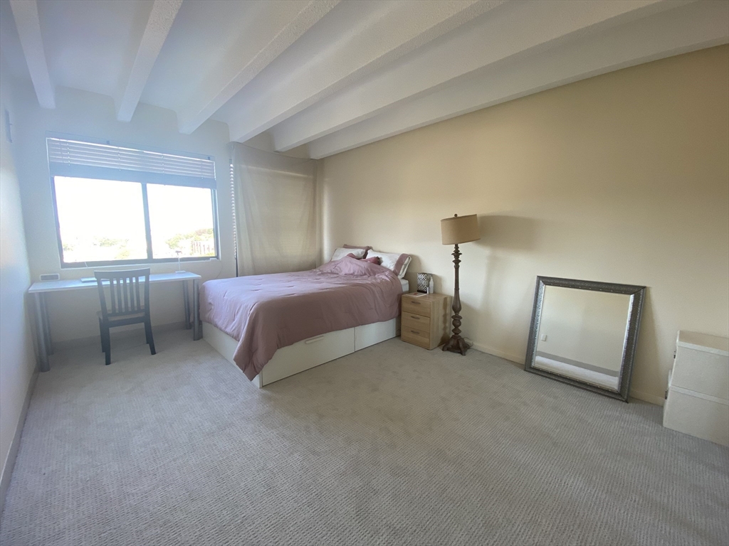 1731 Beacon St, Brookline