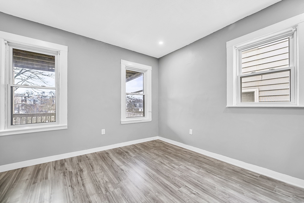 64 Topliff St, Boston