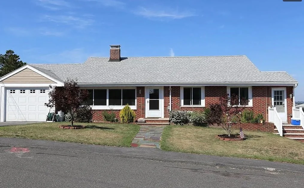 9 Linda Ln, Little Nahant