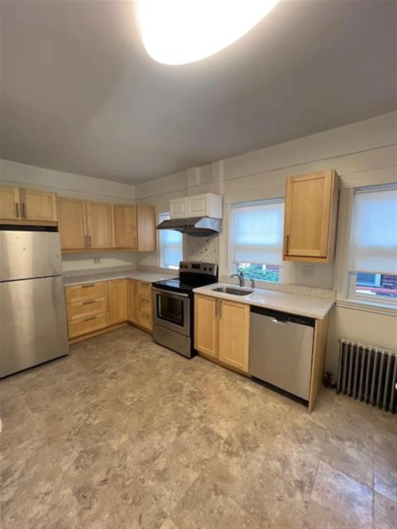 12 Quincy St, Medford