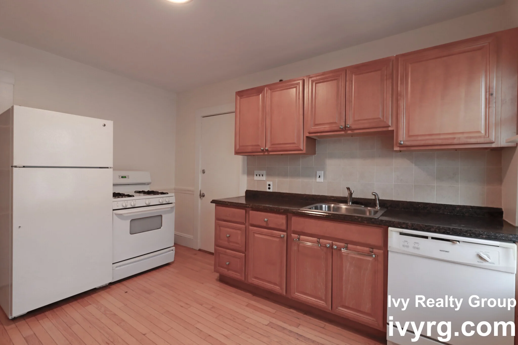 394 Mount Auburn St, East Watertown