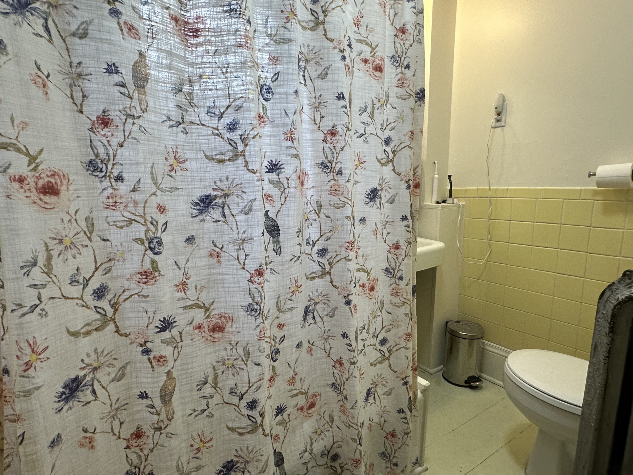 7 Gardenside St, Roslindale