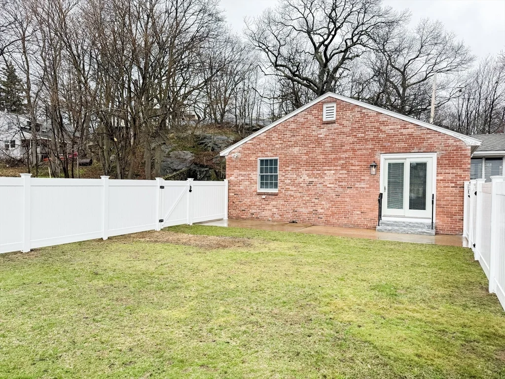 40 Walter St, East Lynn