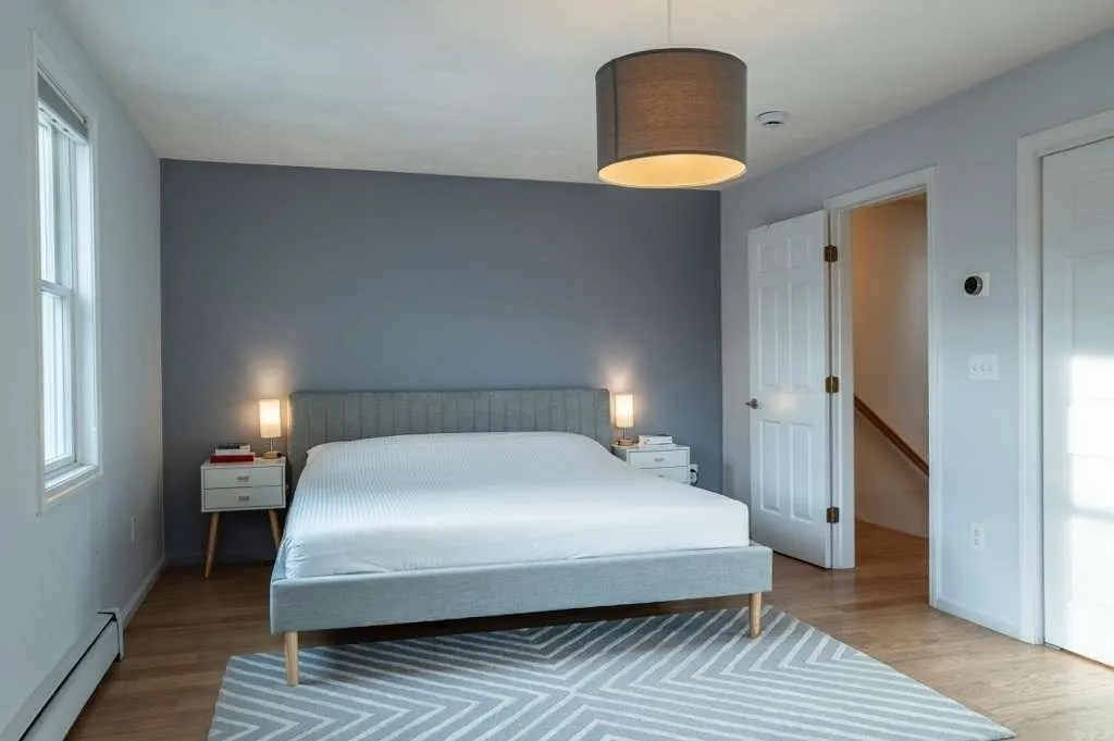 90 Monument, Medford