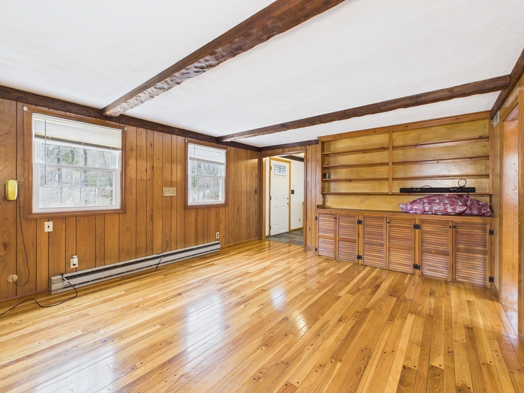 215 Stoney Lea Rd, Precinct One/Upper Dedham