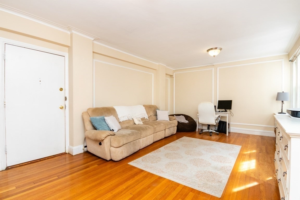 1450 Beacon St, Boston