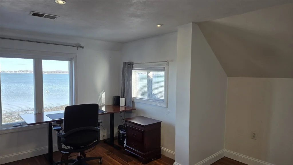 16 Homestead Ave, Quincy