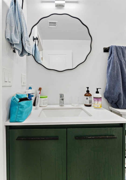 97 Hillside St, Mission Hill