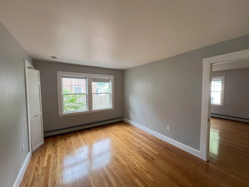 19 Maple St, Auburndale