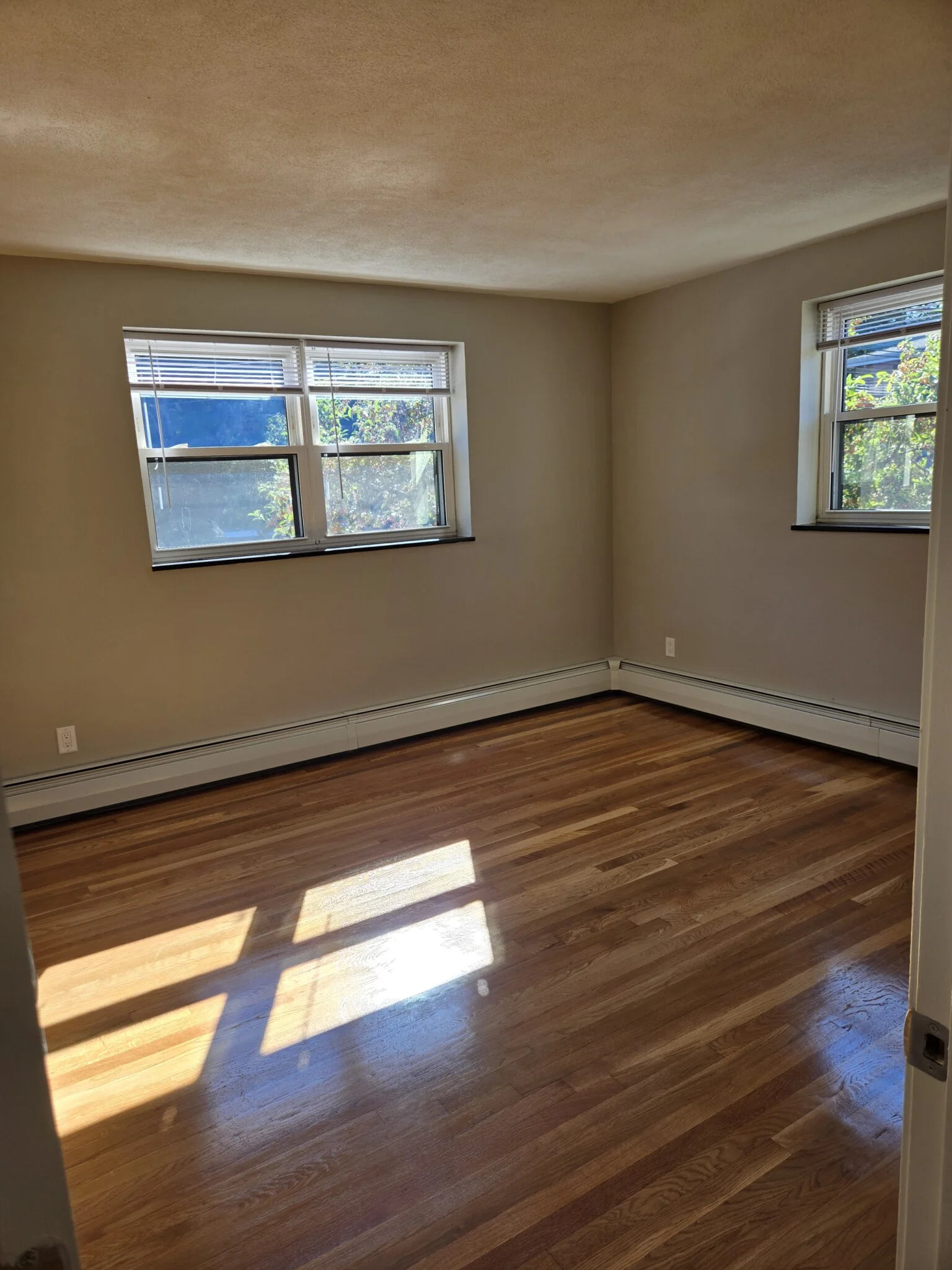 268 Grove St, Auburndale