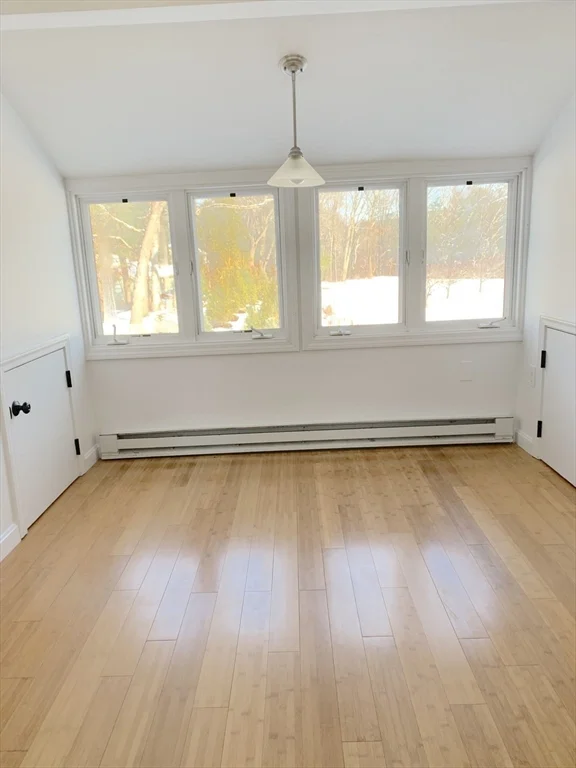 2 Wildflower Ln, Wayland