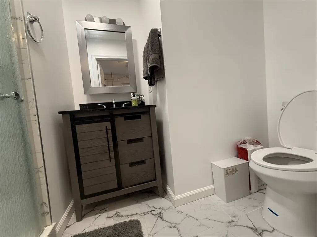 34 Cherokee St, Mission Hill