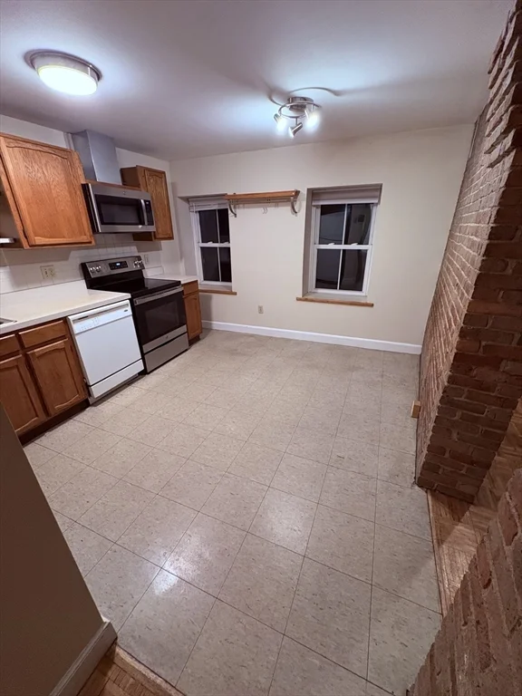 99 Fulton St, North End