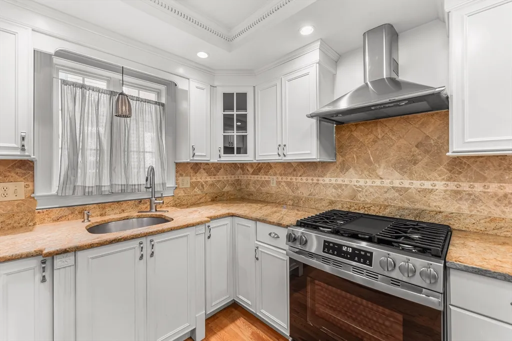 114 P St, South Boston