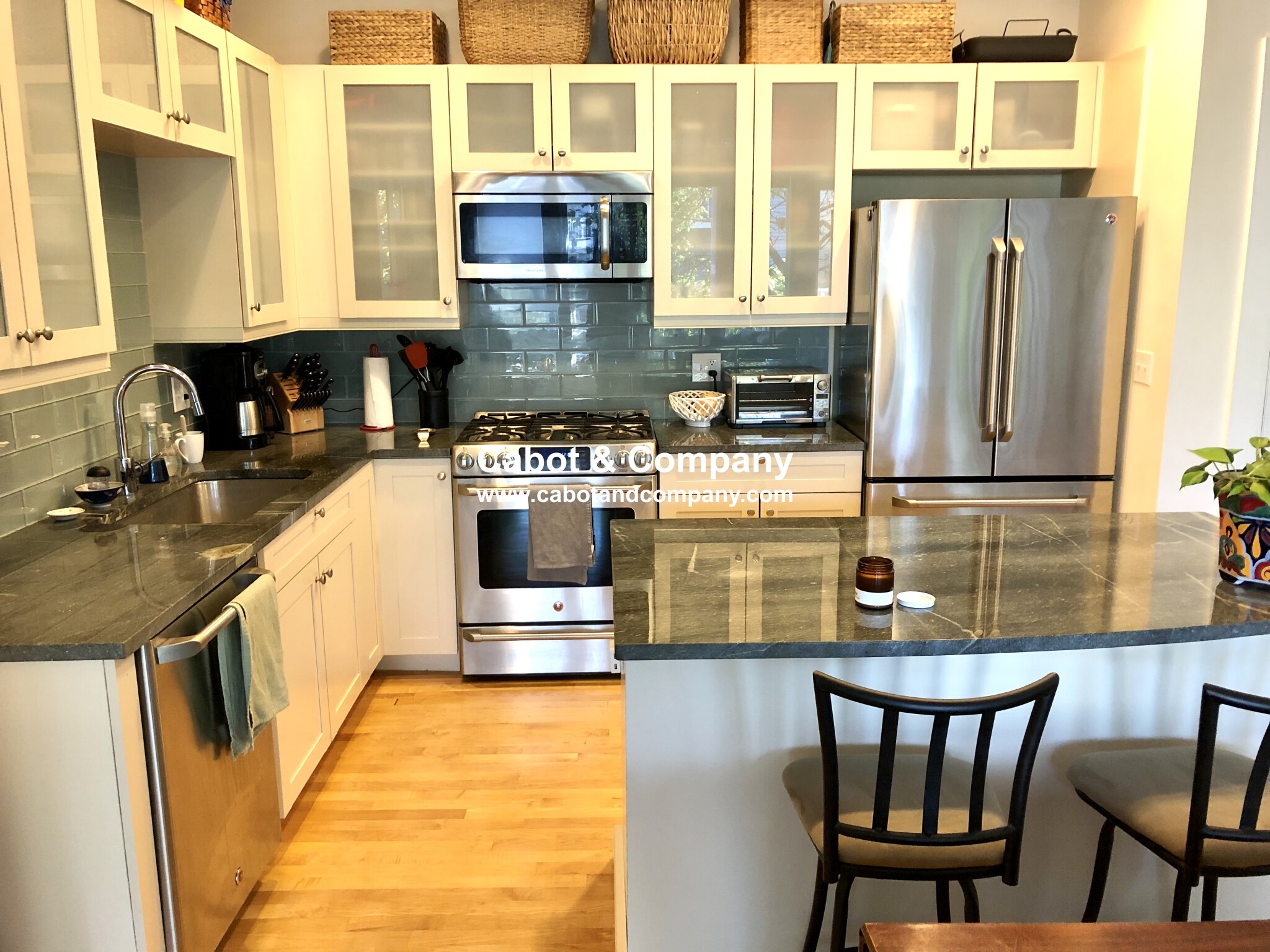 60 Hamilton St, Cambridgeport