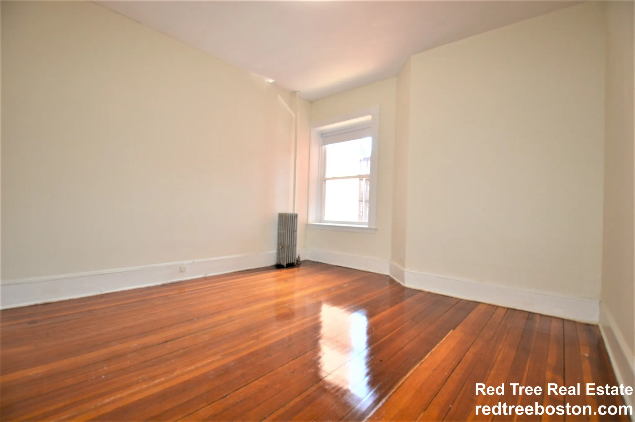1595 Beacon St, Brookline