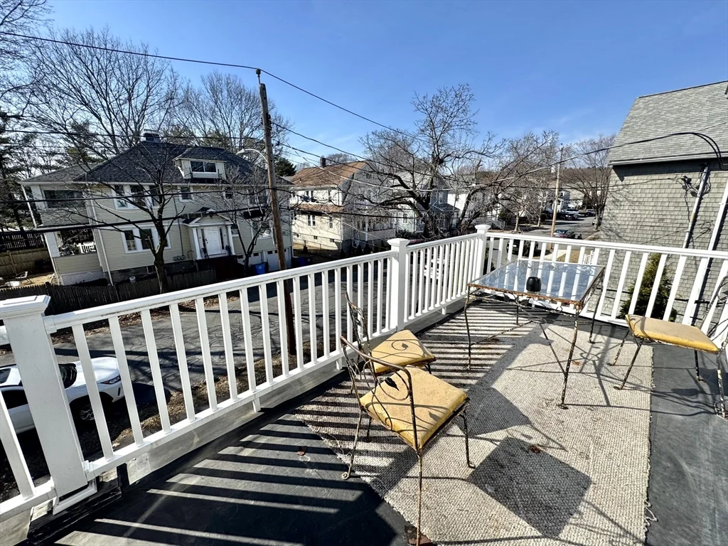 35 Flett Rd, Belmont