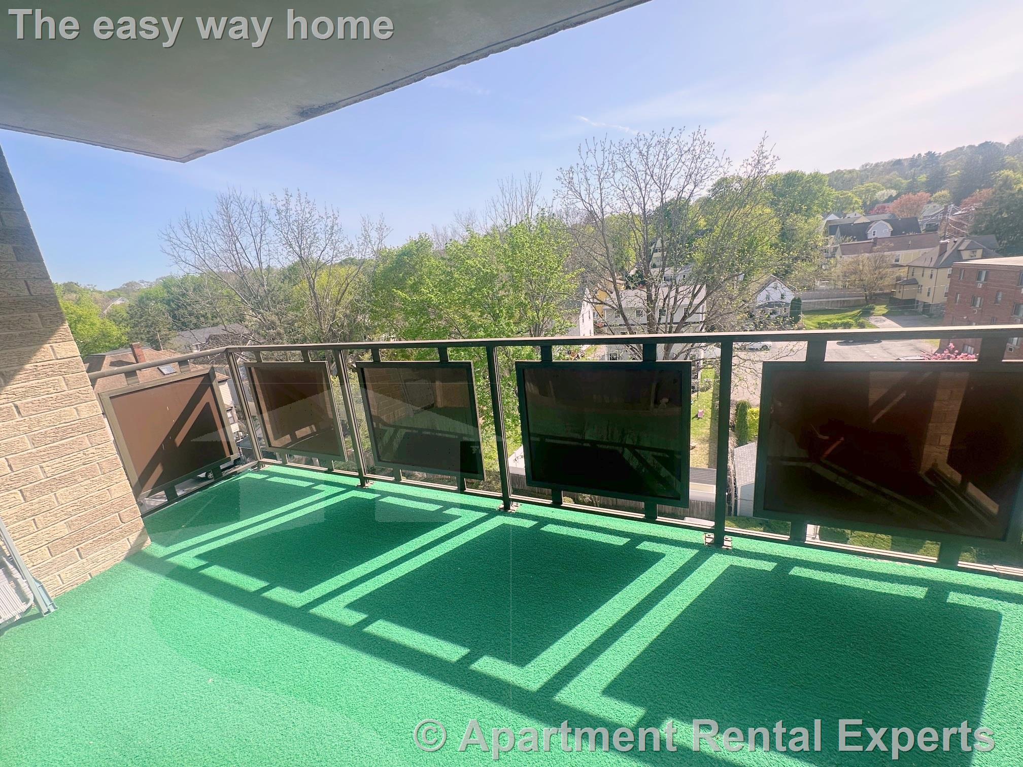 990 Massachusetts Ave, Arlington Heights